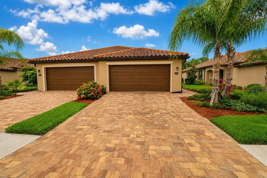 12385 Amica Loop Venice FL 34293