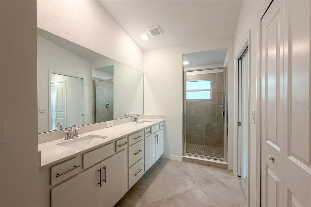 18923 Scallop Loop Lakewood Ranch FL 34202