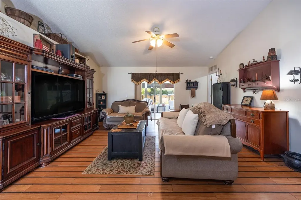 3 Poindexter Lane Palm Coast FL 32164
