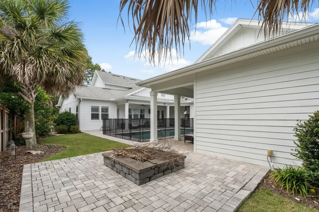 741 SW 133rd Way Newberry FL 32669