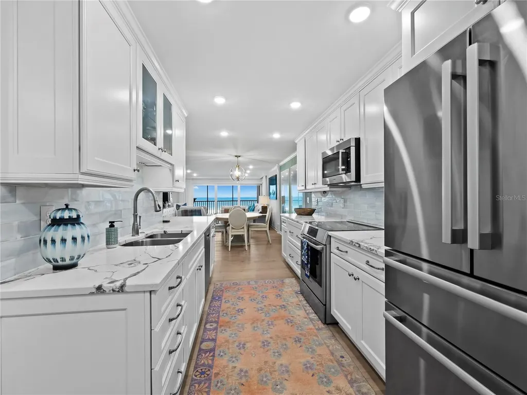 420 Beach Road Sarasota FL 34242