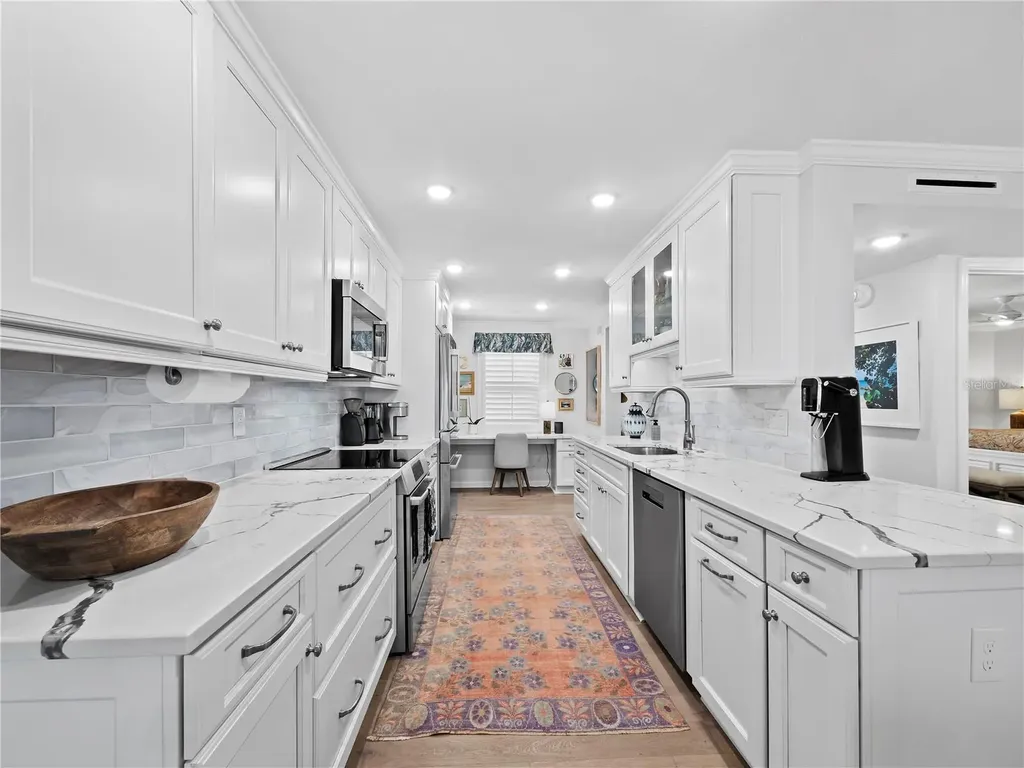 420 Beach Road Sarasota FL 34242