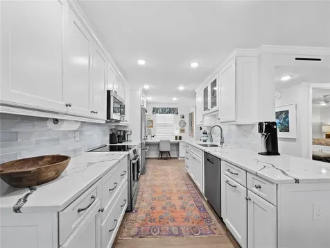 420 Beach Road Sarasota FL 34242