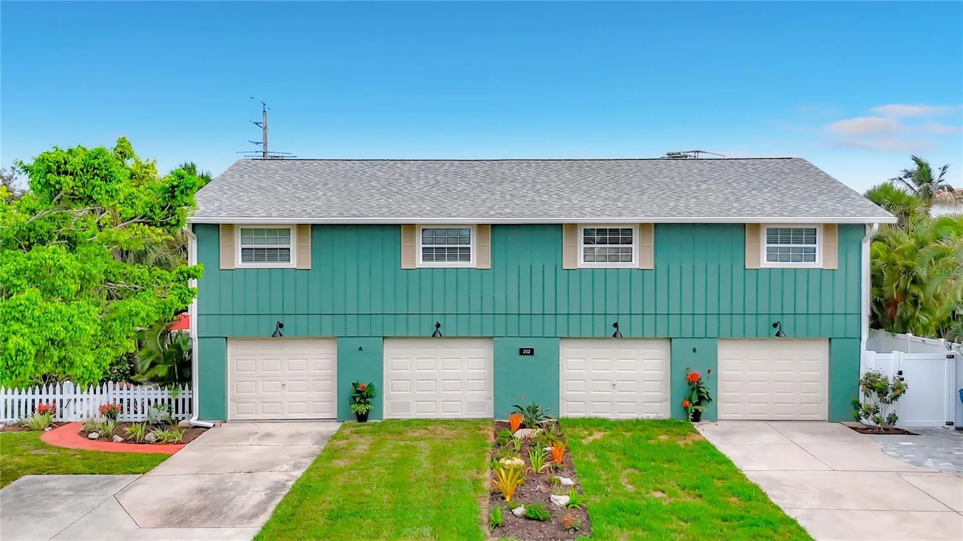 202 Peacock Lane Holmes Beach FL 34217