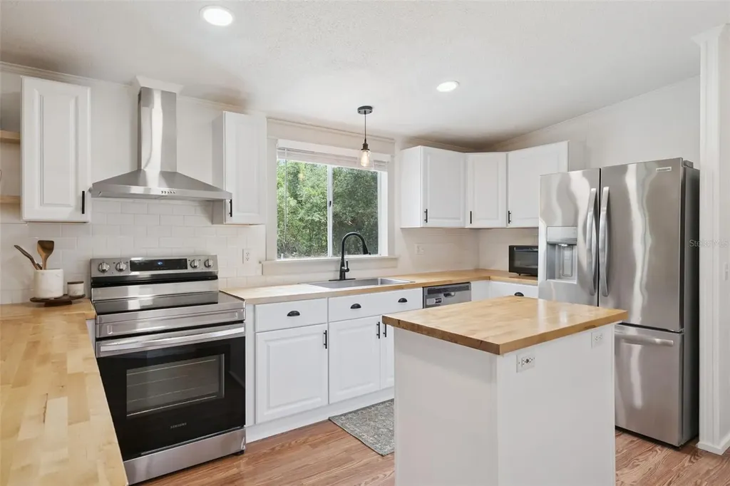 11435 S Em En El Grove Road Leesburg FL 34788