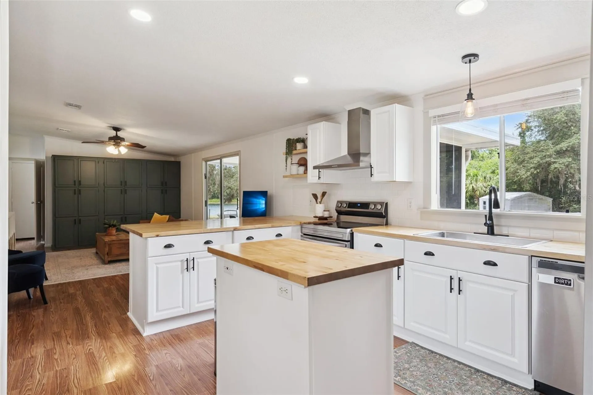 11435 S Em En El Grove Road Leesburg FL 34788