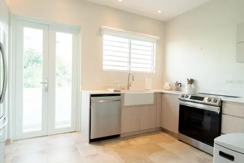 1563 Calle Lopez Landron San Juan PR 00911
