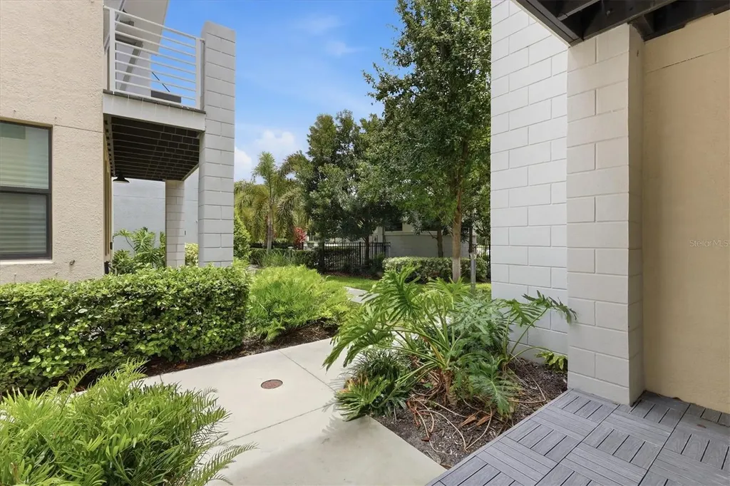 2551 11th Pl N St Petersburg FL 33713