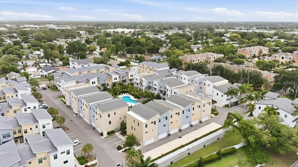 2551 11th Pl N St Petersburg FL 33713