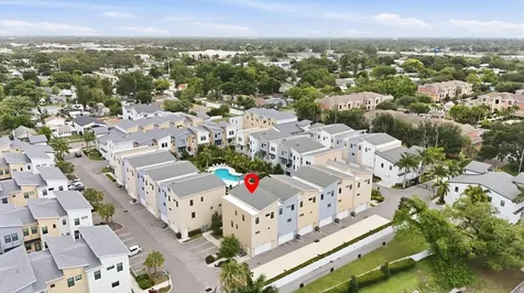 2551 11th Pl N St Petersburg FL 33713