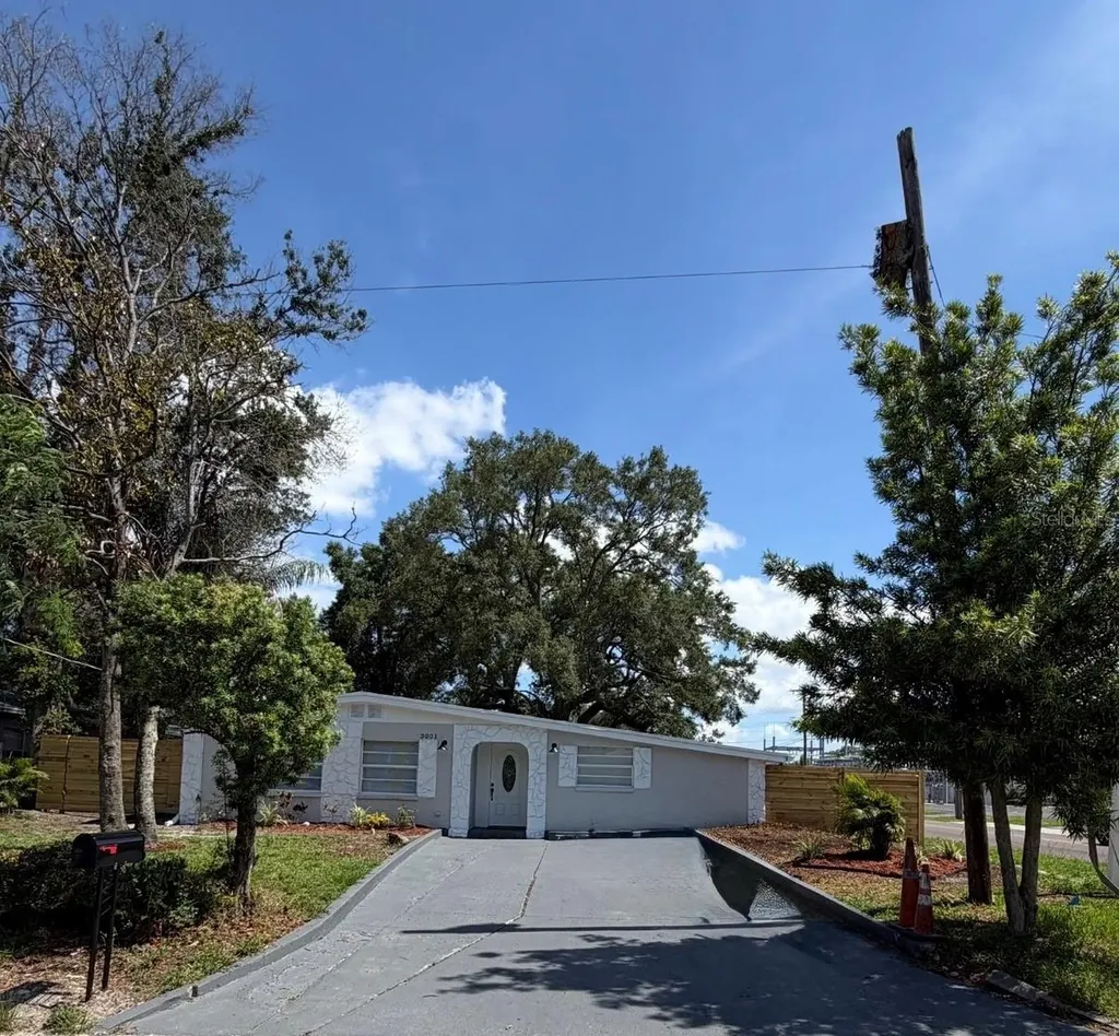 3001 E Fern Street Tampa FL 33610