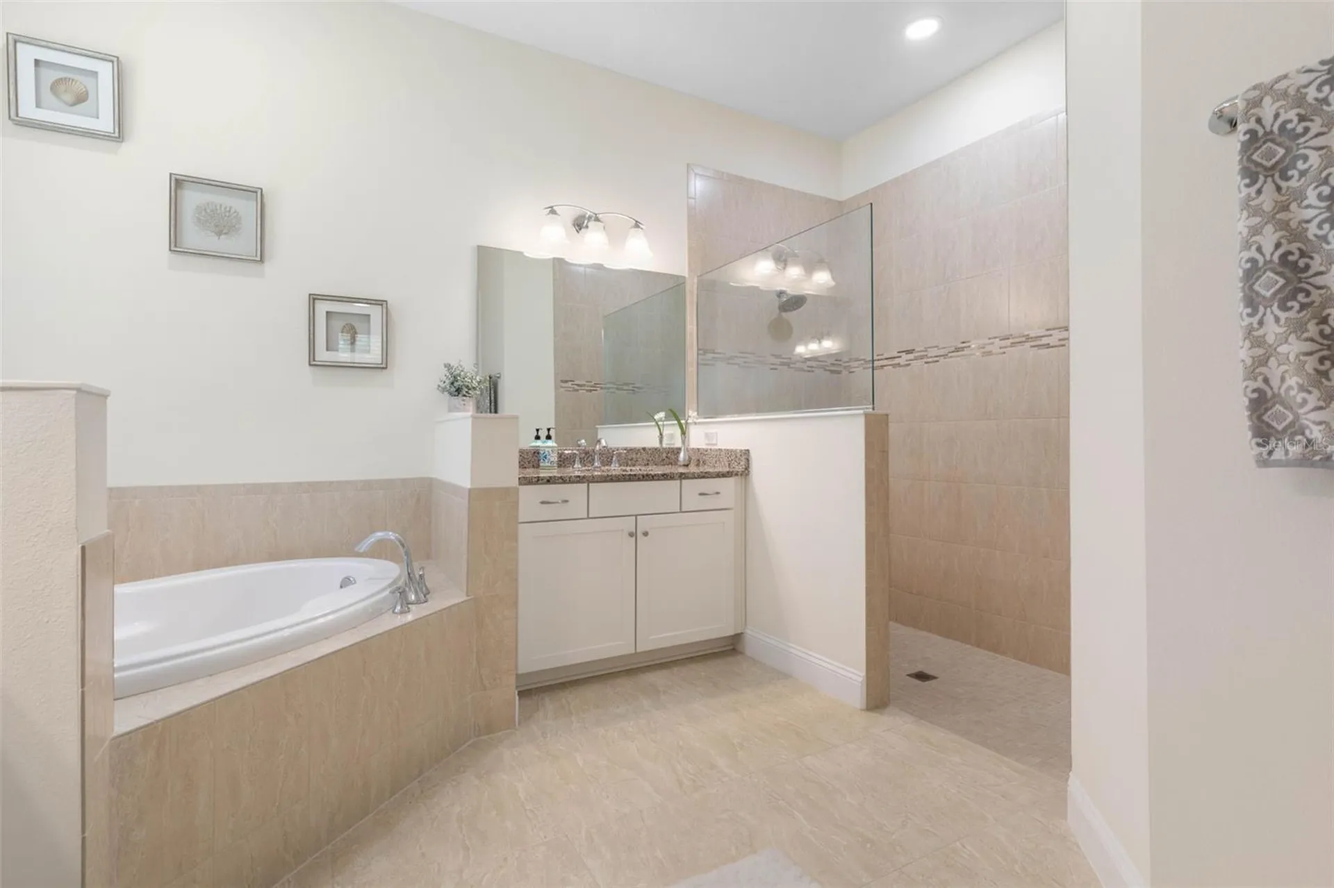 60 N Lakewalk Drive Palm Coast FL 32137