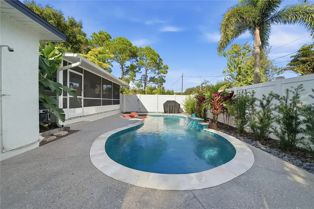 1830 Main Street Safety Harbor FL 34695