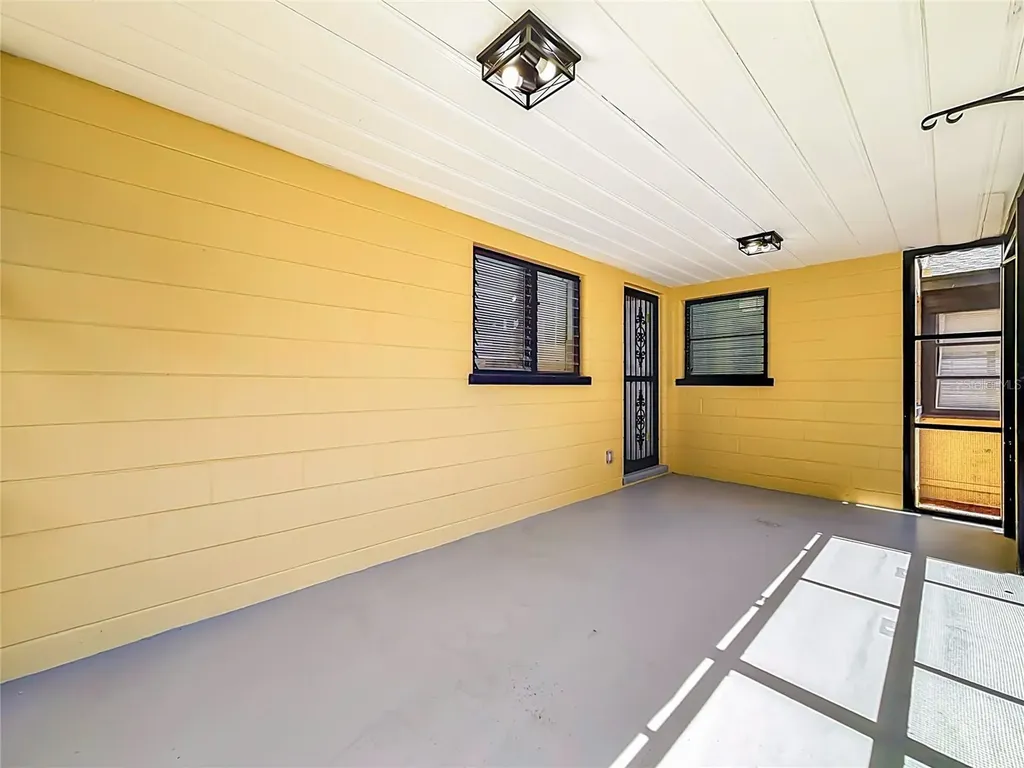948 NE 6th Street Ocala FL 34470