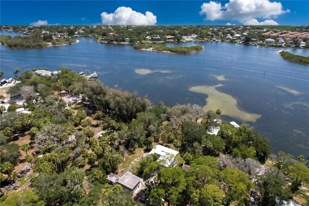 1275 Mickler Lane Tarpon Springs FL 34689