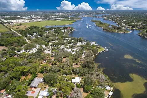 1275 Mickler Lane Tarpon Springs FL 34689