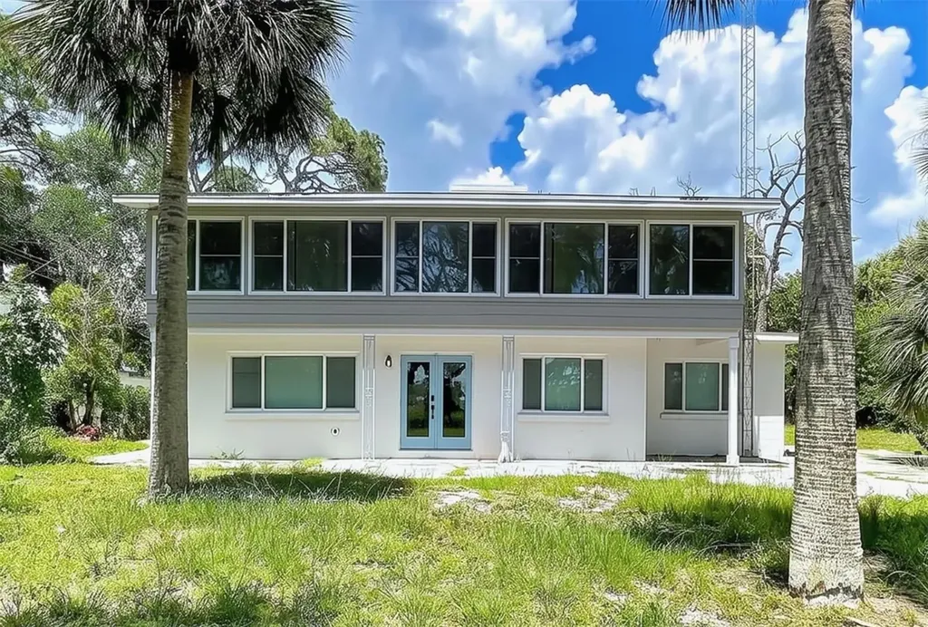1275 Mickler Lane Tarpon Springs FL 34689