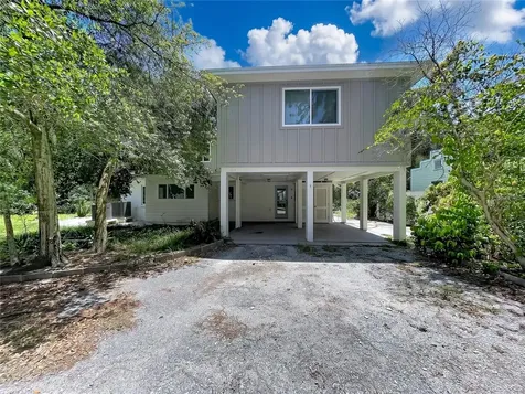 1275 Mickler Lane Tarpon Springs FL 34689