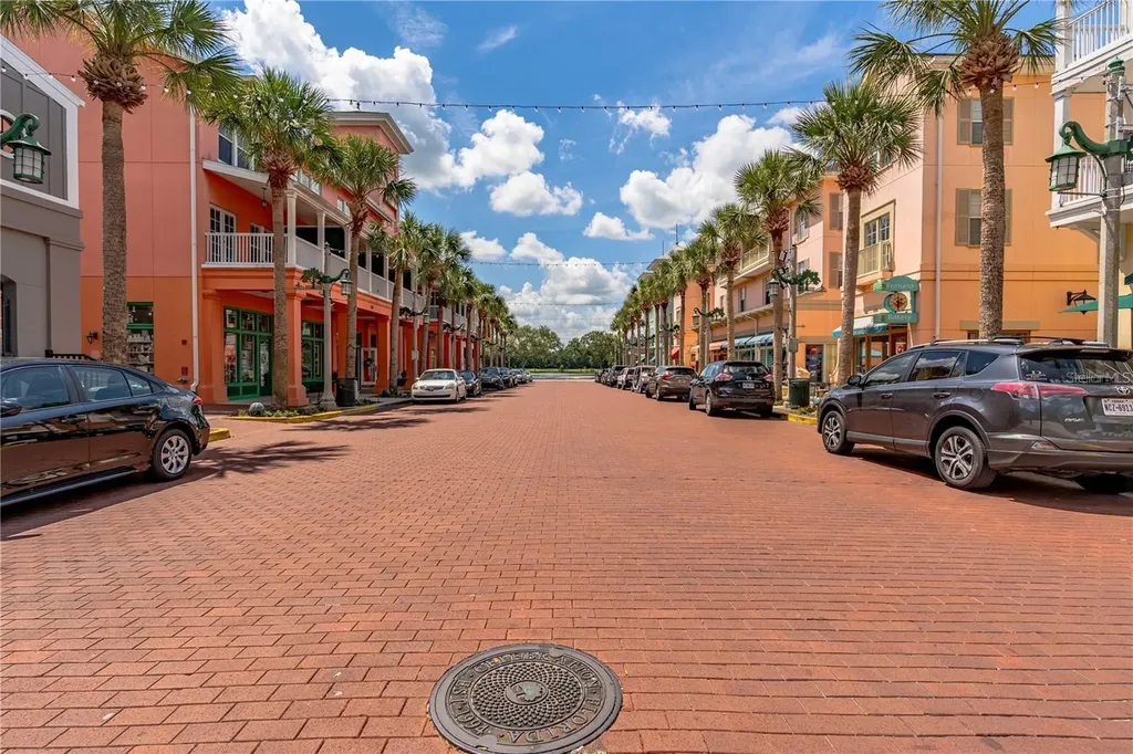 932 Pawstand Road Celebration FL 34747