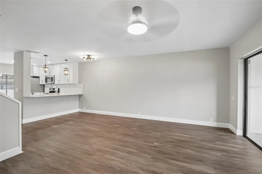 717 Oak Park Place Brandon FL 33511