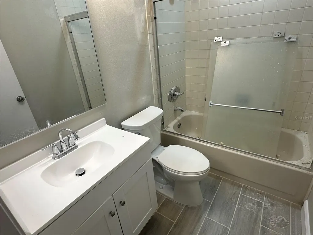 717 Oak Park Place Brandon FL 33511