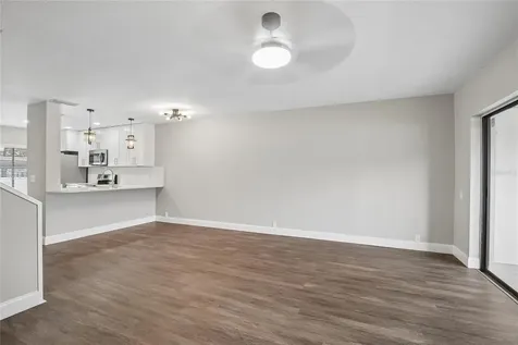 717 Oak Park Place Brandon FL 33511