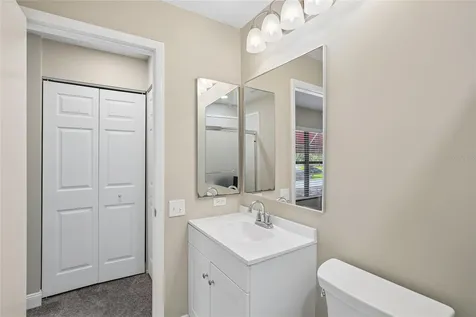 717 Oak Park Place Brandon FL 33511