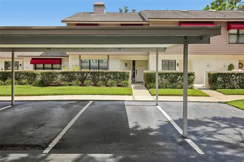 717 Oak Park Place Brandon FL 33511