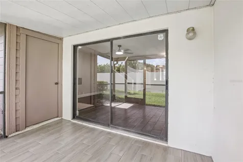 717 Oak Park Place Brandon FL 33511