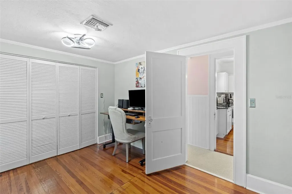 205 12th Avenue N St Petersburg FL 33701