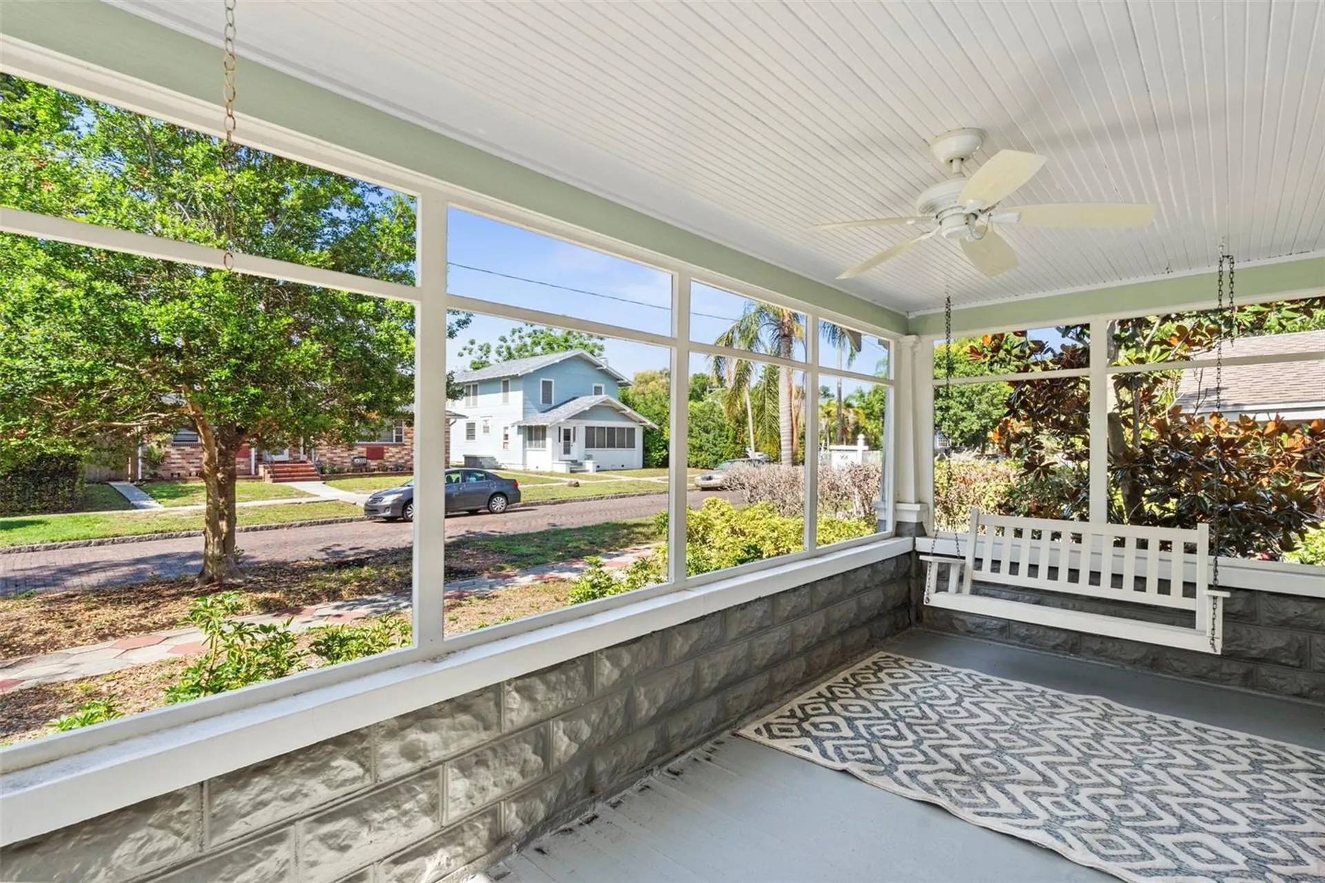 205 12th Avenue N St Petersburg FL 33701