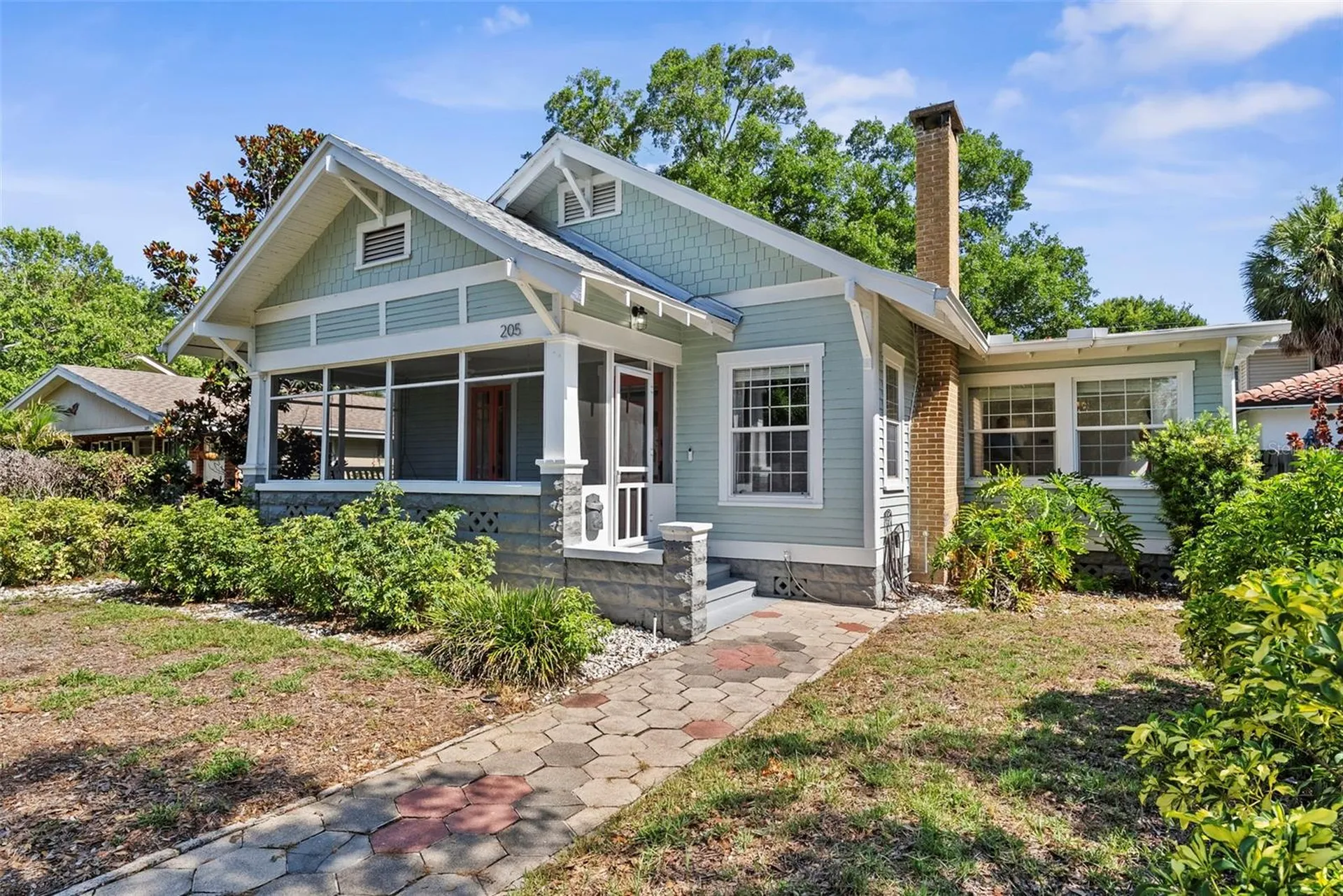 205 12th Avenue N St Petersburg FL 33701