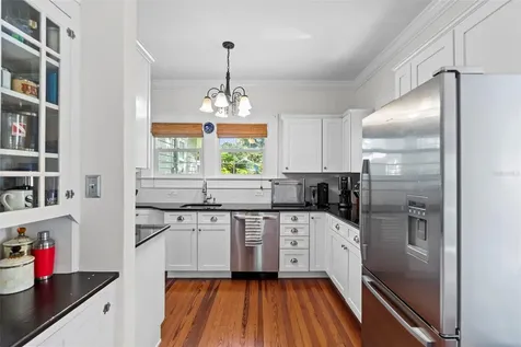 205 12th Avenue N St Petersburg FL 33701