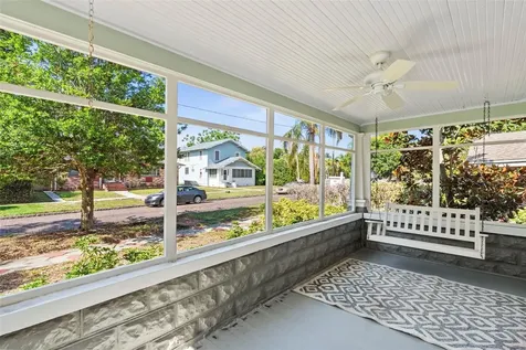 205 12th Avenue N St Petersburg FL 33701