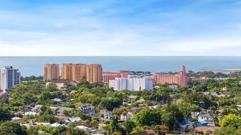 205 12th Avenue N St Petersburg FL 33701