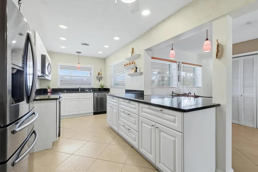 3612 S Lockwood Ridge Road Sarasota FL 34239