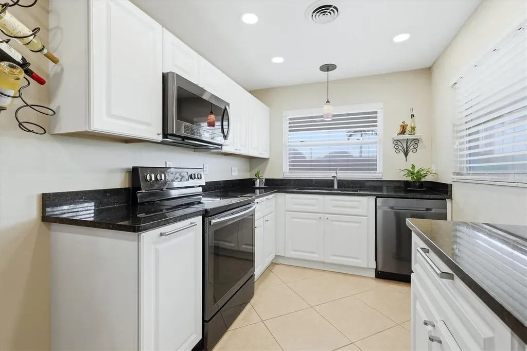 3612 S Lockwood Ridge Road Sarasota FL 34239