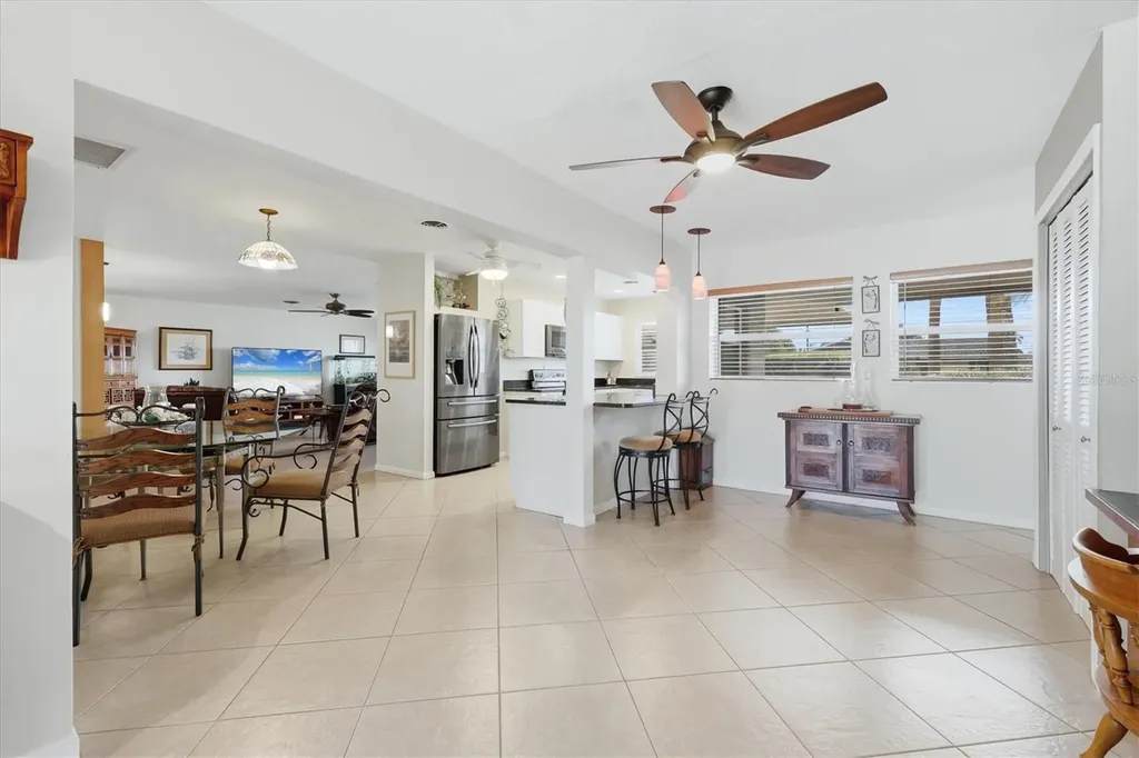 3612 S Lockwood Ridge Road Sarasota FL 34239