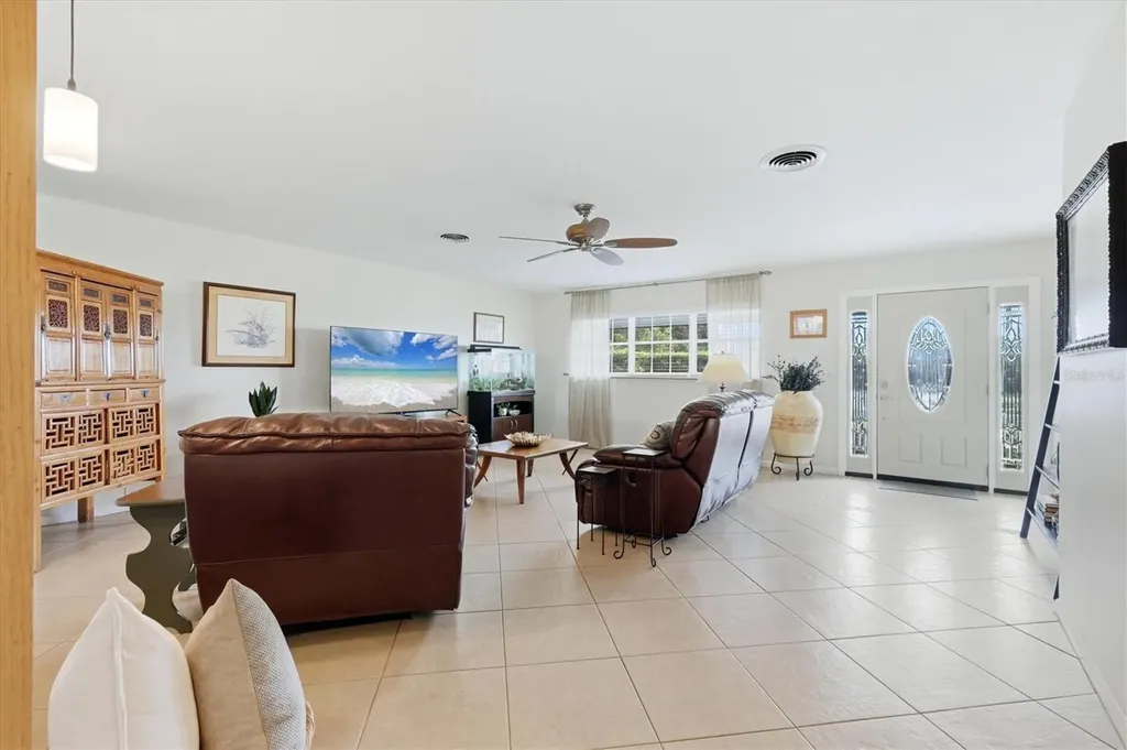 3612 S Lockwood Ridge Road Sarasota FL 34239