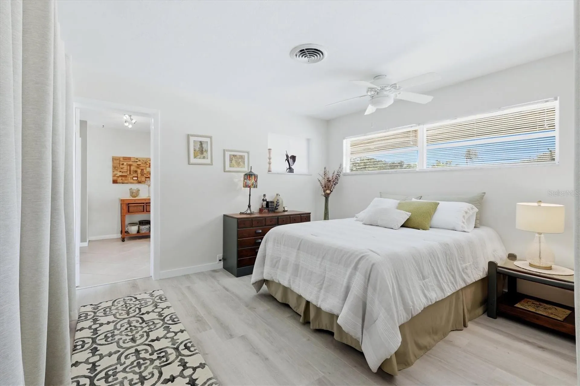 3612 S Lockwood Ridge Road Sarasota FL 34239