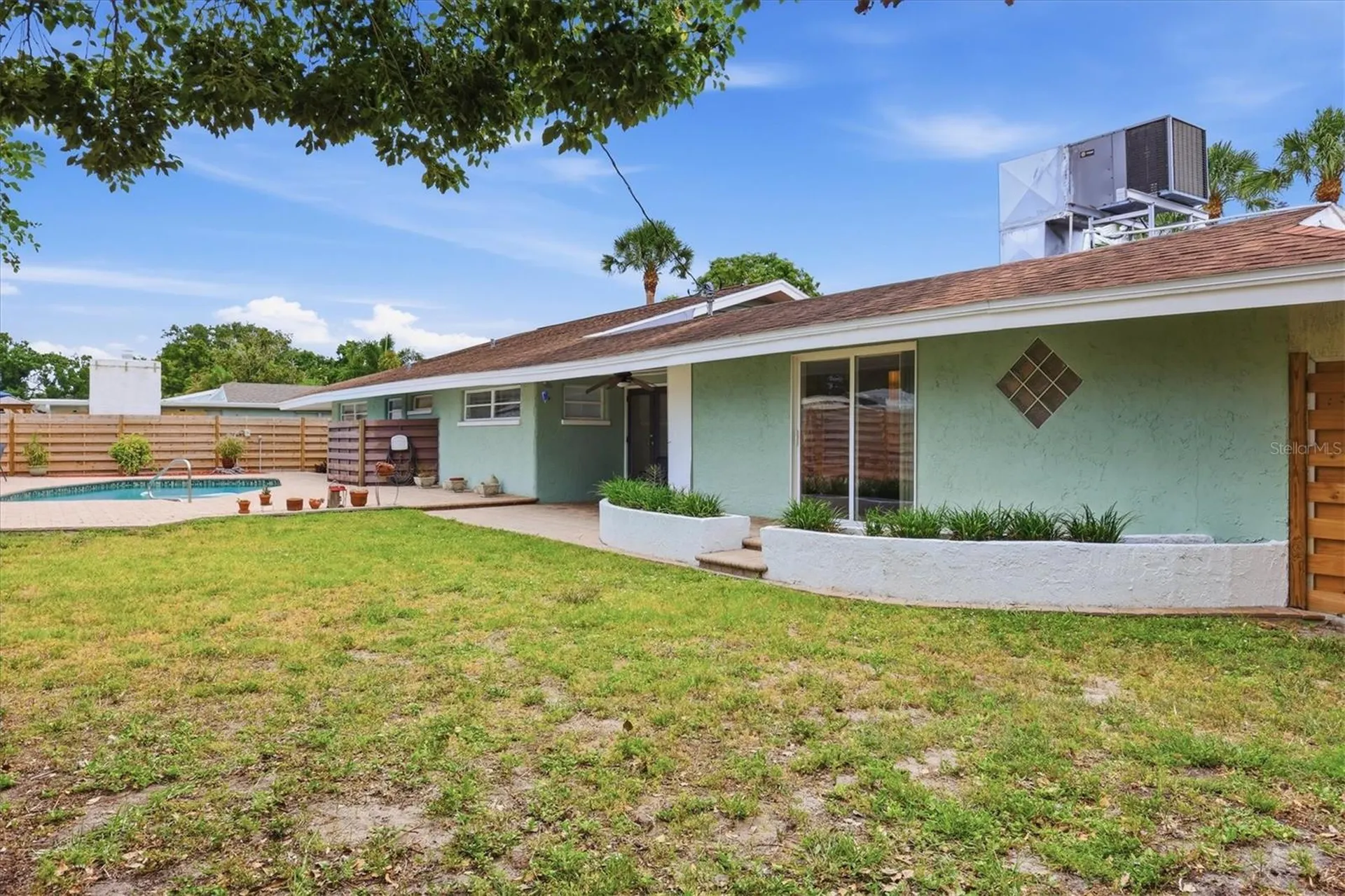 3612 S Lockwood Ridge Road Sarasota FL 34239