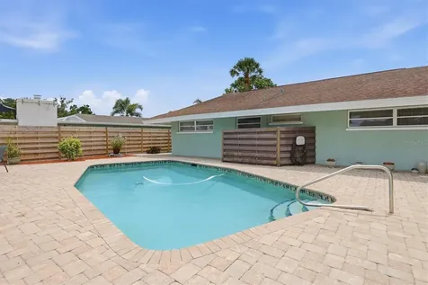 3612 S Lockwood Ridge Road Sarasota FL 34239