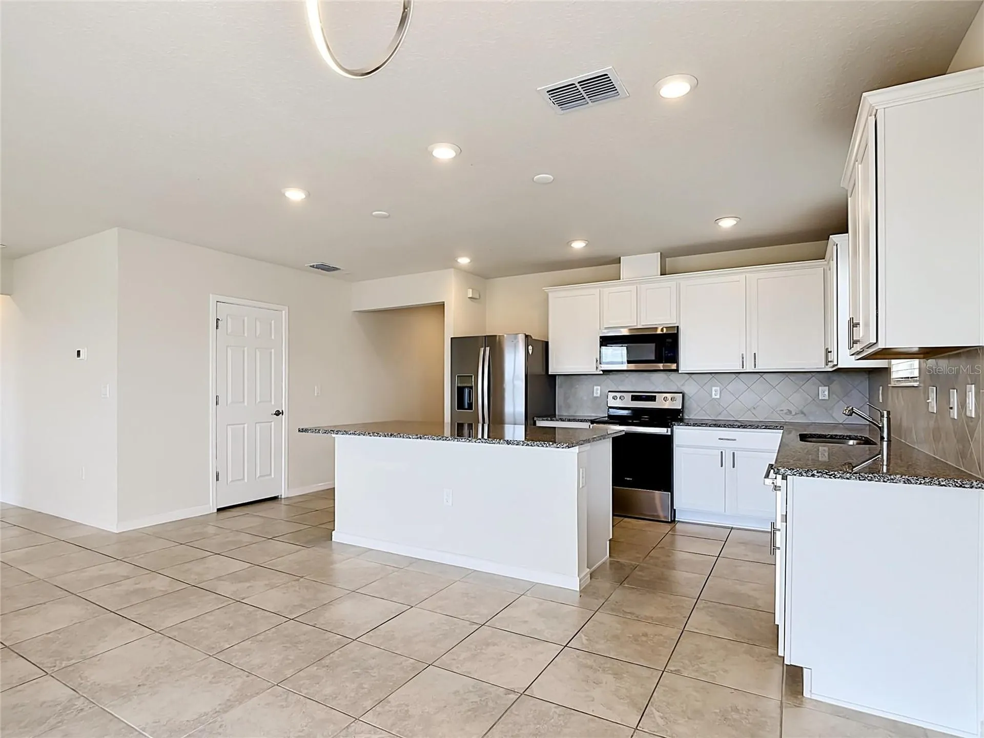 1539 Aspen Avenue Davenport FL 33837