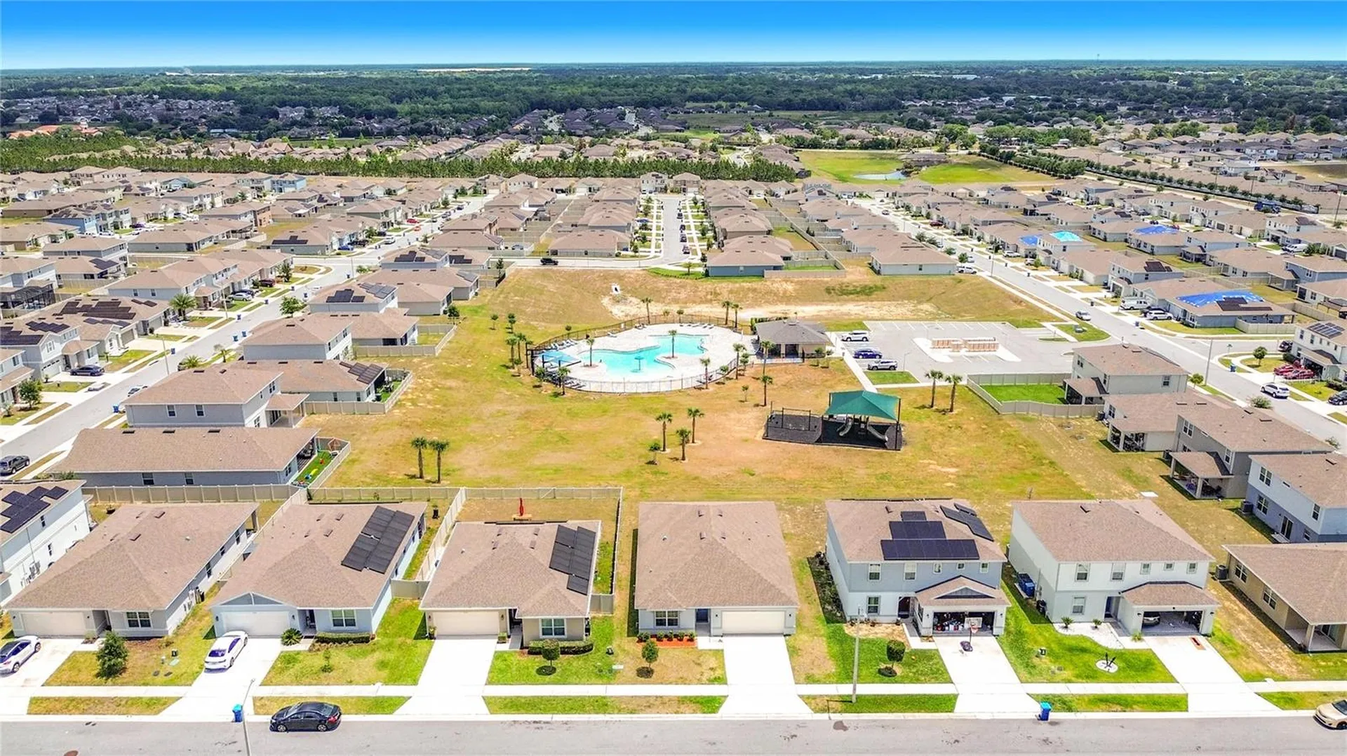 1539 Aspen Avenue Davenport FL 33837