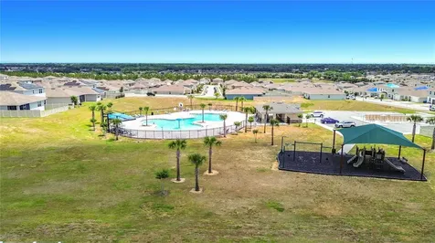 1539 Aspen Avenue Davenport FL 33837