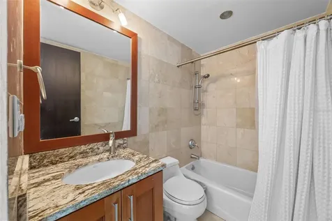 14 Rd 833, La Cima Guaynabo PR 00969