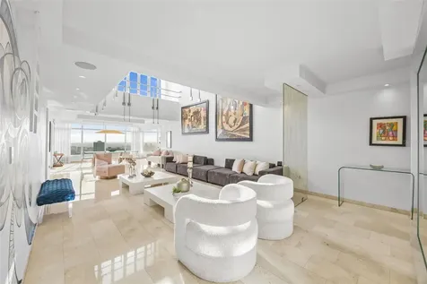 14 Rd 833, La Cima Guaynabo PR 00969