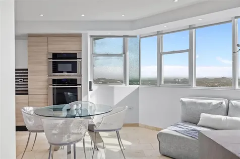14 Rd 833, La Cima Guaynabo PR 00969