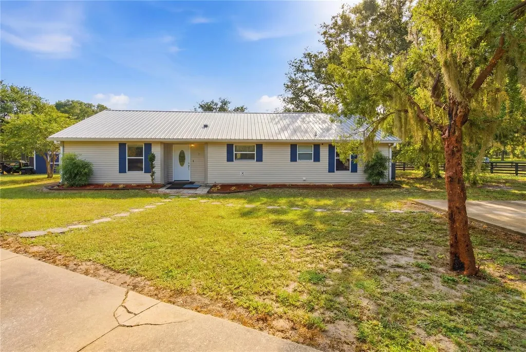 16723 SE 173rd Terrace Road Weirsdale FL 32195