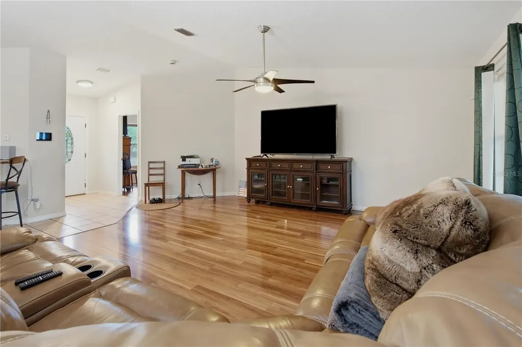 16723 SE 173rd Terrace Road Weirsdale FL 32195